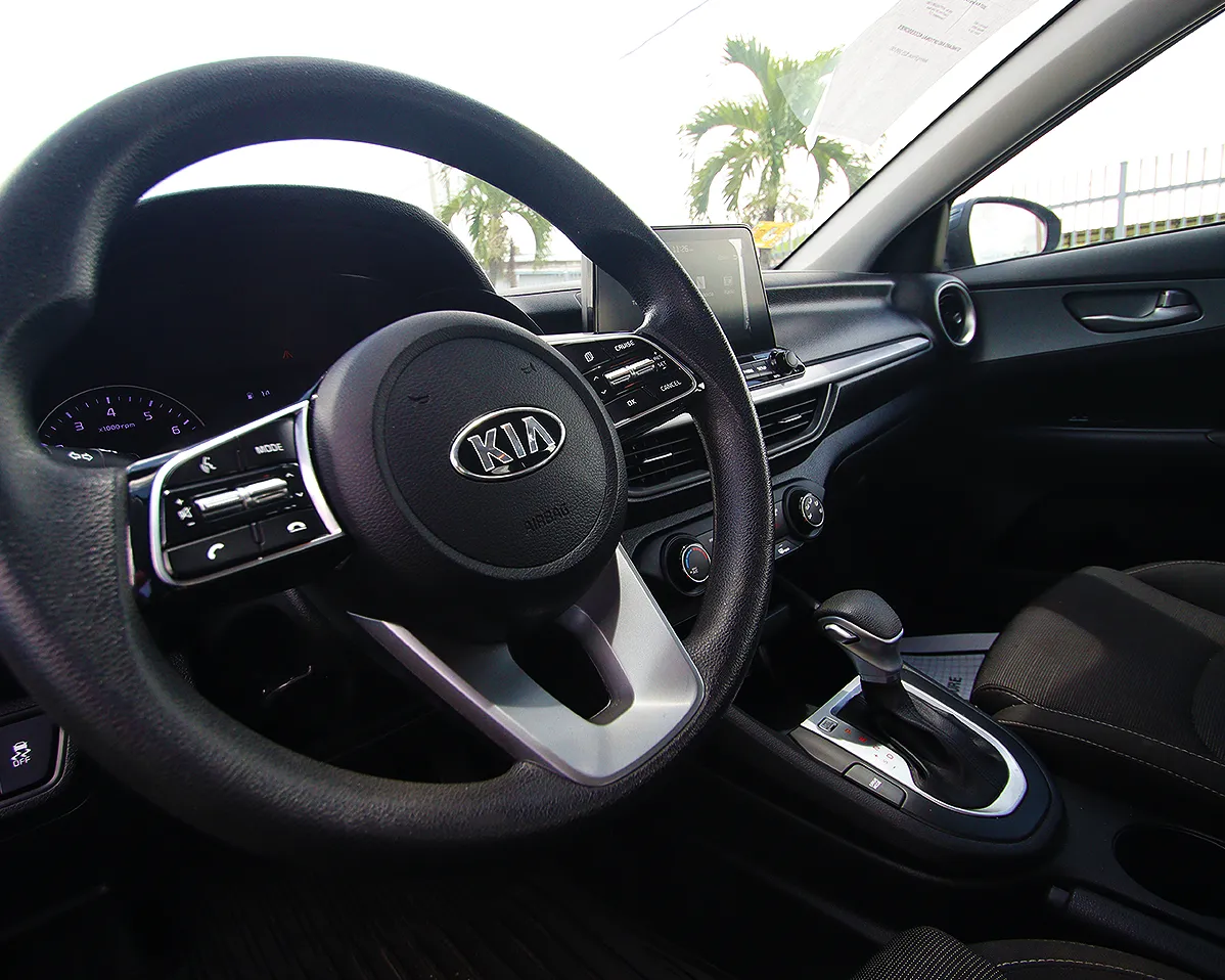 2021 Kia Forte LXS Wheels Damar Auto Group