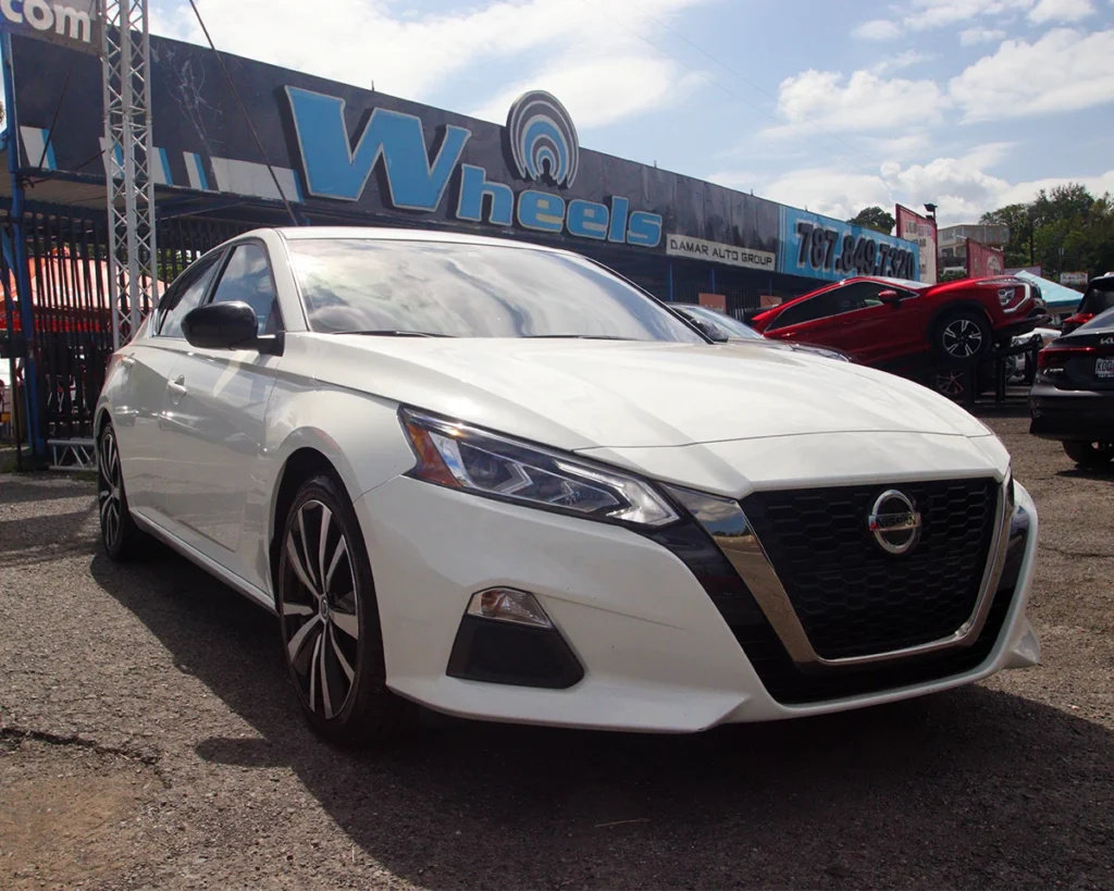 2021 Nissan Altima SR