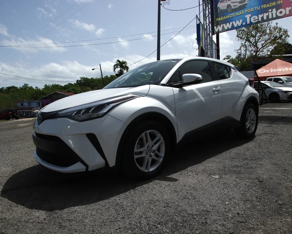 2022 Toyota C-HR XLE