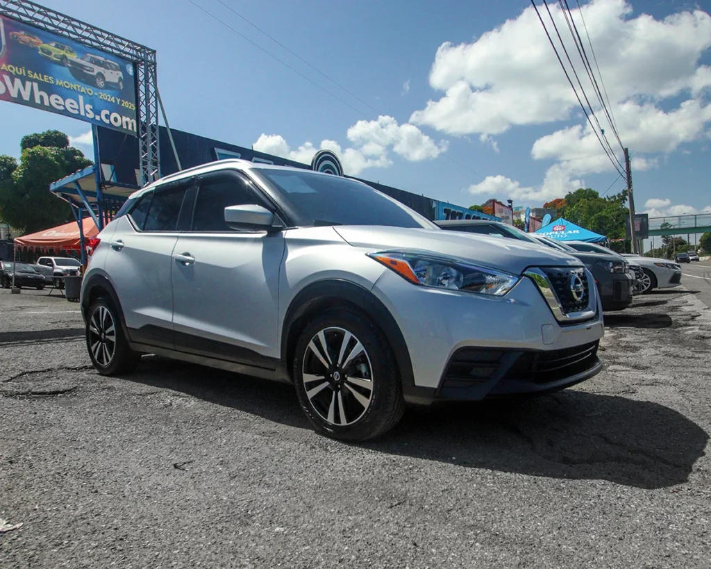 2019 Nissan Kicks S