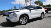 2026 Mitsubishi Outlander ES